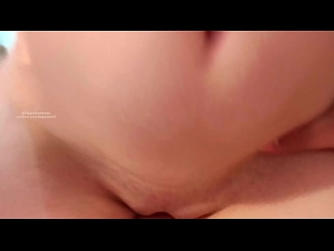 ❤️ 睡在姐姐的房间里，就这样被吵醒了 ❤❌ Porno vk ❌️